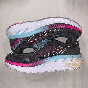 HOKE ONE ONE clifton 4